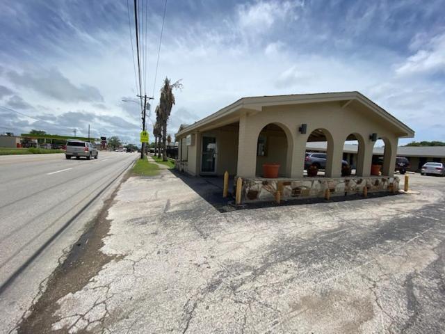 Texas Inn Seguin Dış mekan fotoğraf