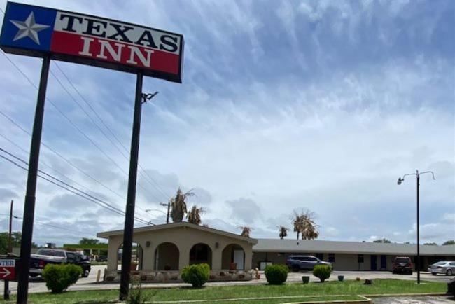 Texas Inn Seguin Dış mekan fotoğraf